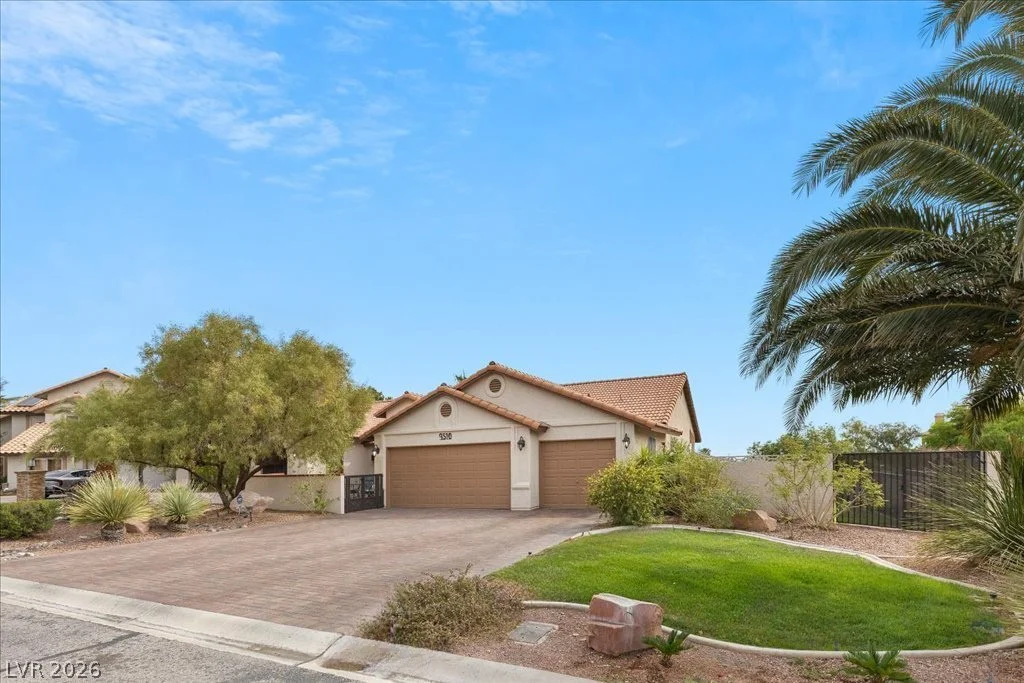 9510 Desert Crest, Las Vegas, NV 89129