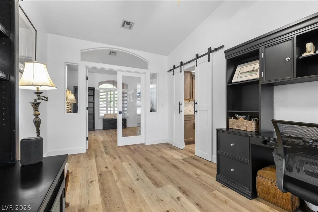 9510 Desert Crest, Las Vegas, NV 89129