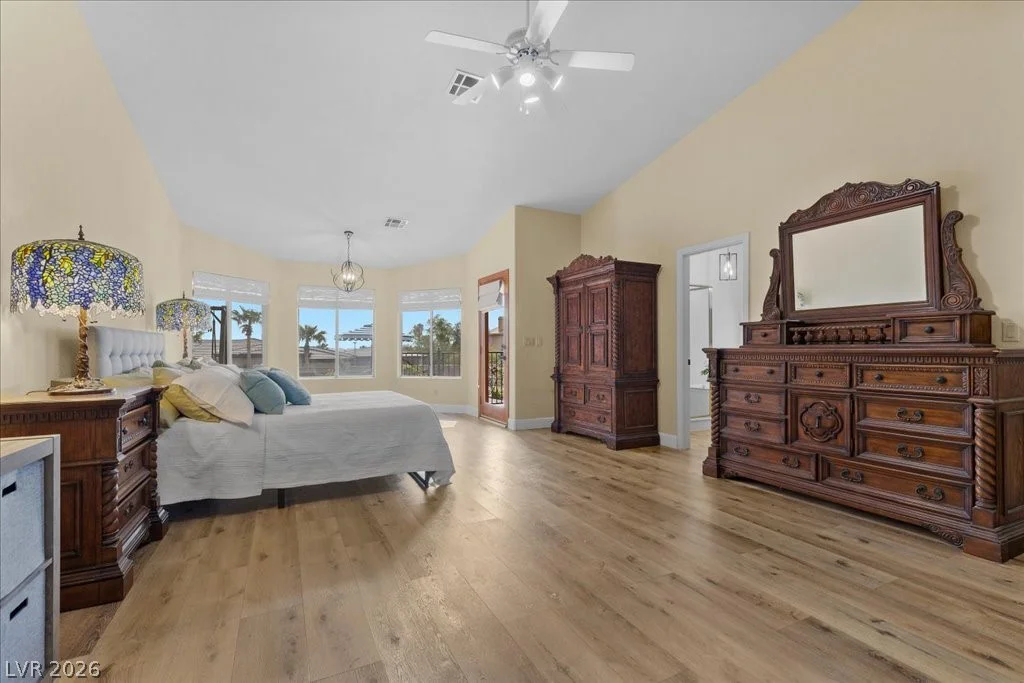 9510 Desert Crest, Las Vegas, NV 89129
