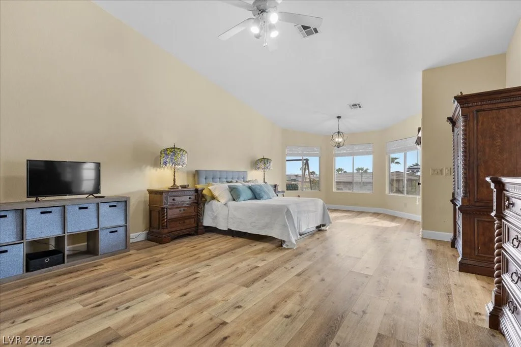 9510 Desert Crest, Las Vegas, NV 89129