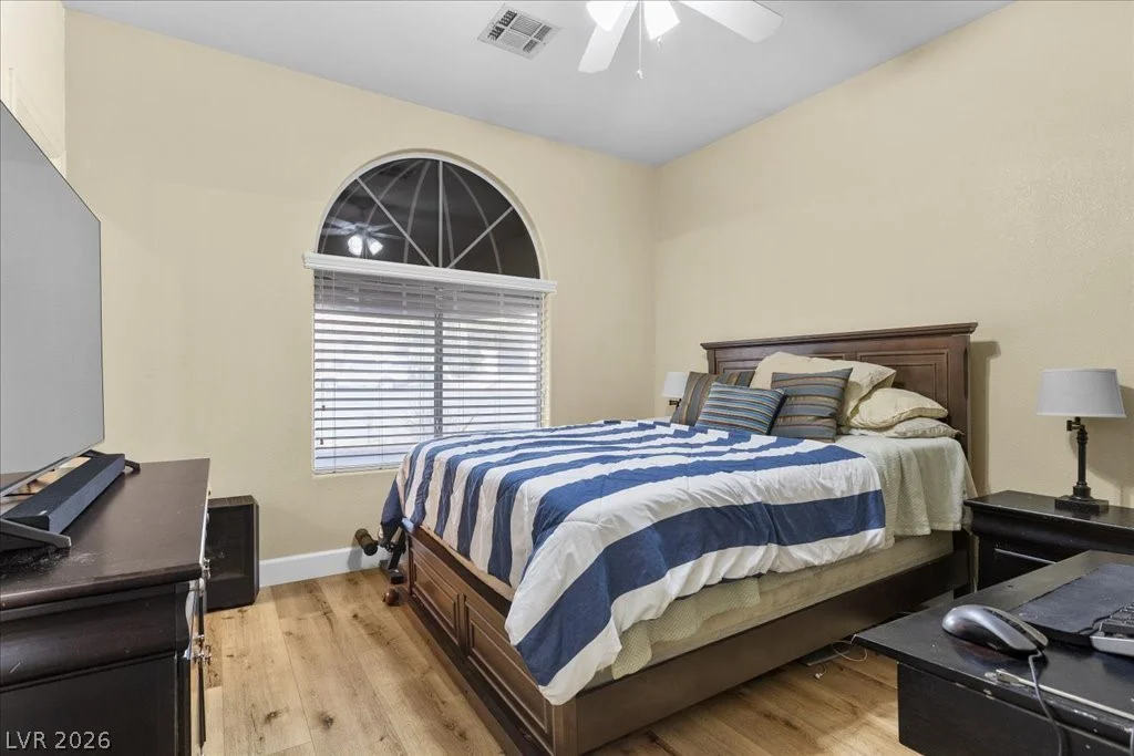 9510 Desert Crest, Las Vegas, NV 89129