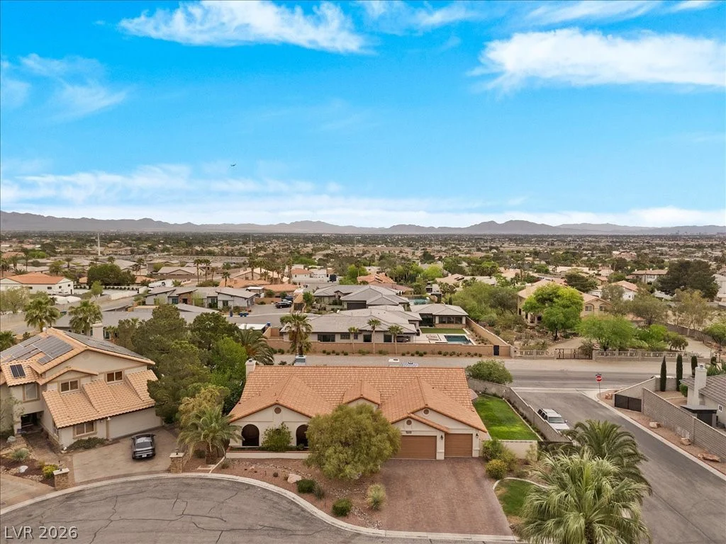 9510 Desert Crest, Las Vegas, NV 89129