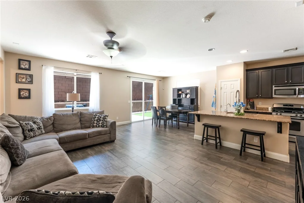 7113 Forest Heights, Las Vegas, NV 89166