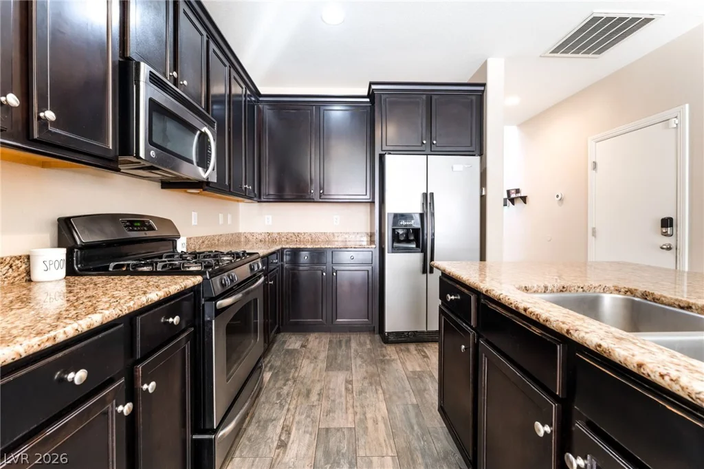 7113 Forest Heights, Las Vegas, NV 89166