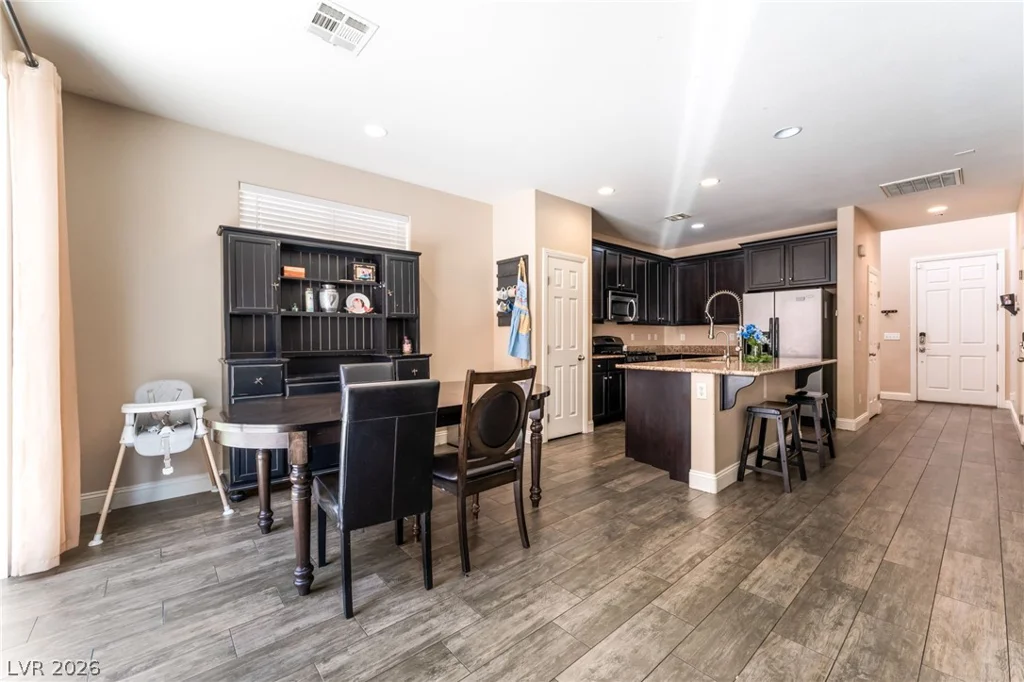 7113 Forest Heights, Las Vegas, NV 89166