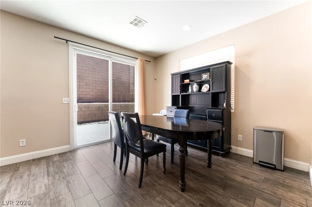 7113 Forest Heights, Las Vegas, NV 89166
