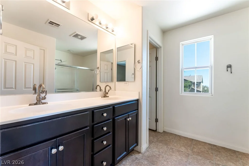 7113 Forest Heights, Las Vegas, NV 89166