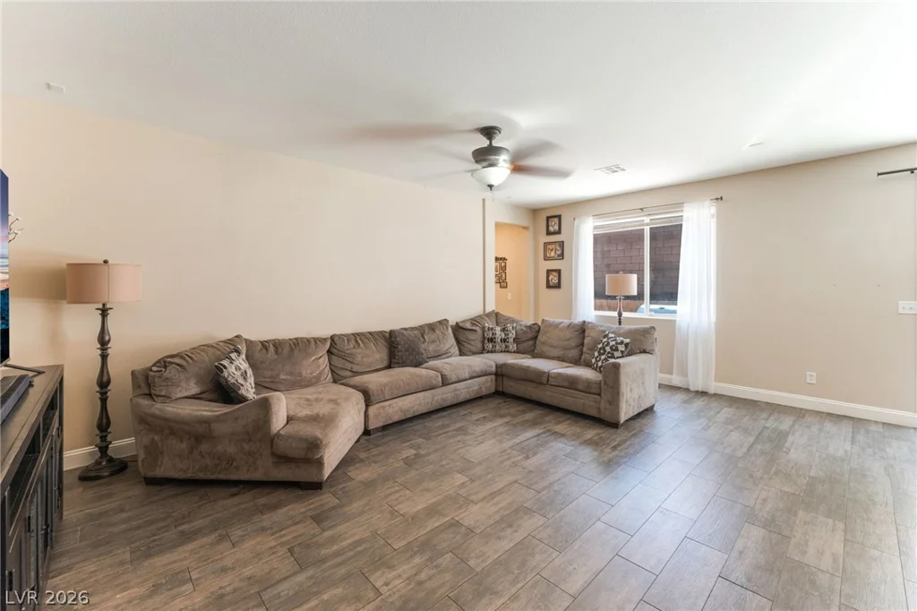 7113 Forest Heights, Las Vegas, NV 89166