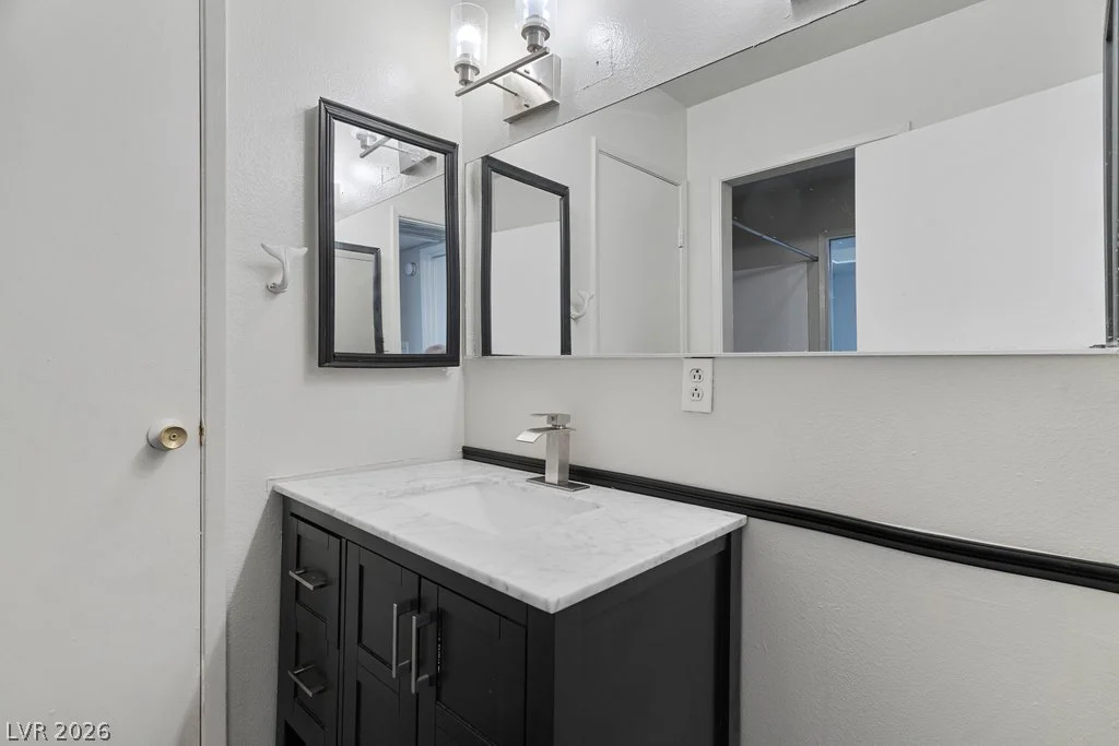 4060 Gold Coast, Las Vegas, NV 89121