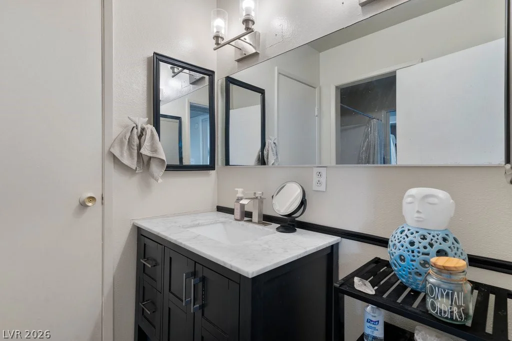 4060 Gold Coast, Las Vegas, NV 89121