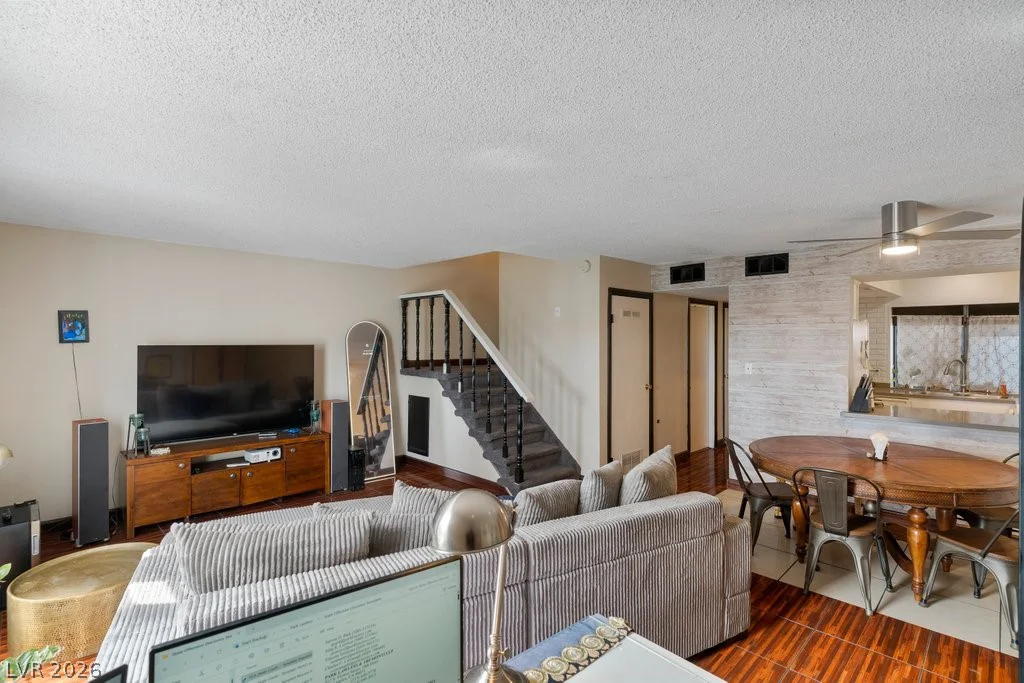 4060 Gold Coast, Las Vegas, NV 89121