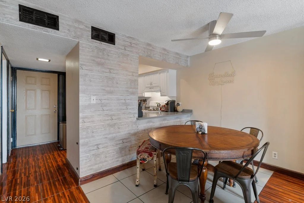 4060 Gold Coast, Las Vegas, NV 89121