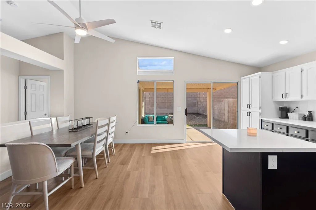 2415 Worchester, Henderson, NV 89074