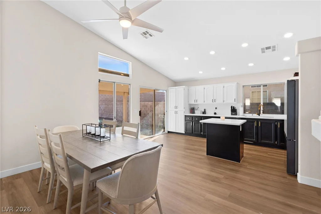 2415 Worchester, Henderson, NV 89074