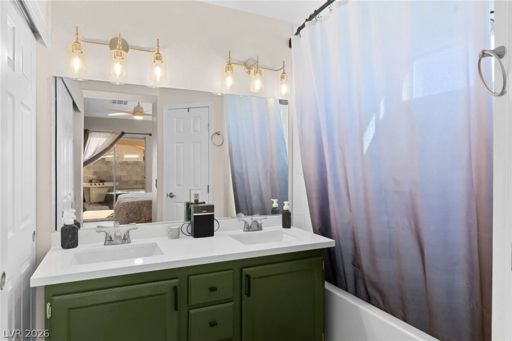 2415 Worchester, Henderson, NV 89074