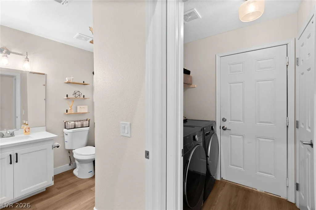 2415 Worchester, Henderson, NV 89074
