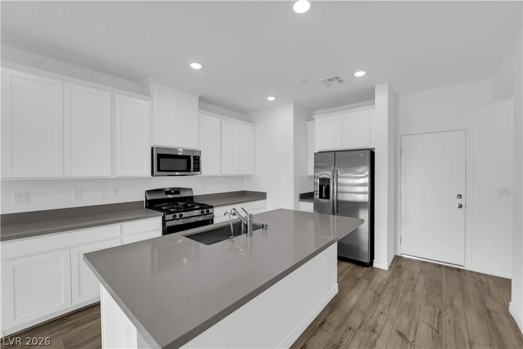 600 Carriage Hill, Las Vegas, NV 89138