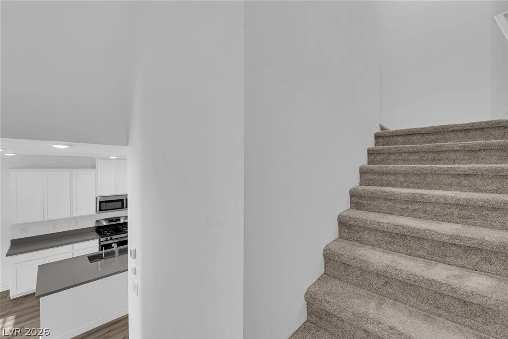 600 Carriage Hill, Las Vegas, NV 89138