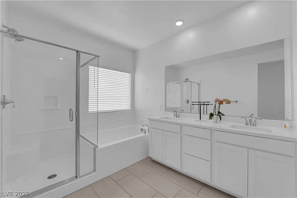 600 Carriage Hill, Las Vegas, NV 89138