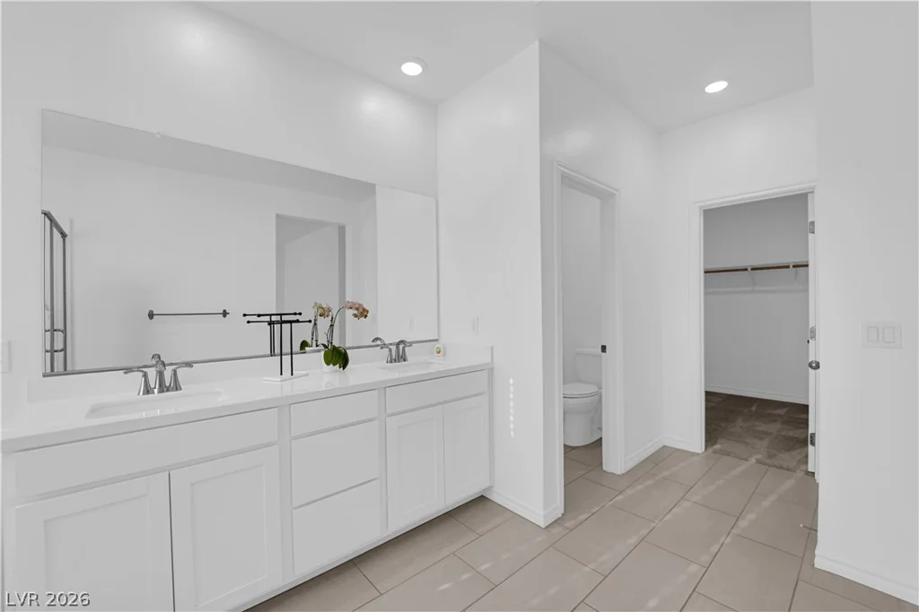 600 Carriage Hill, Las Vegas, NV 89138