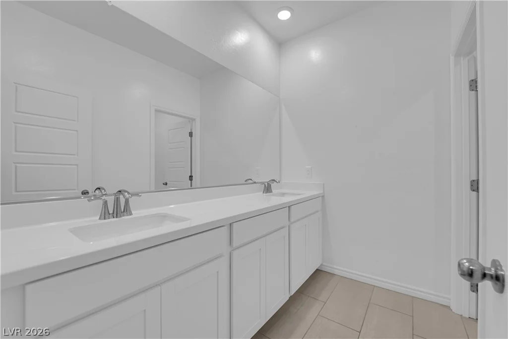 600 Carriage Hill, Las Vegas, NV 89138