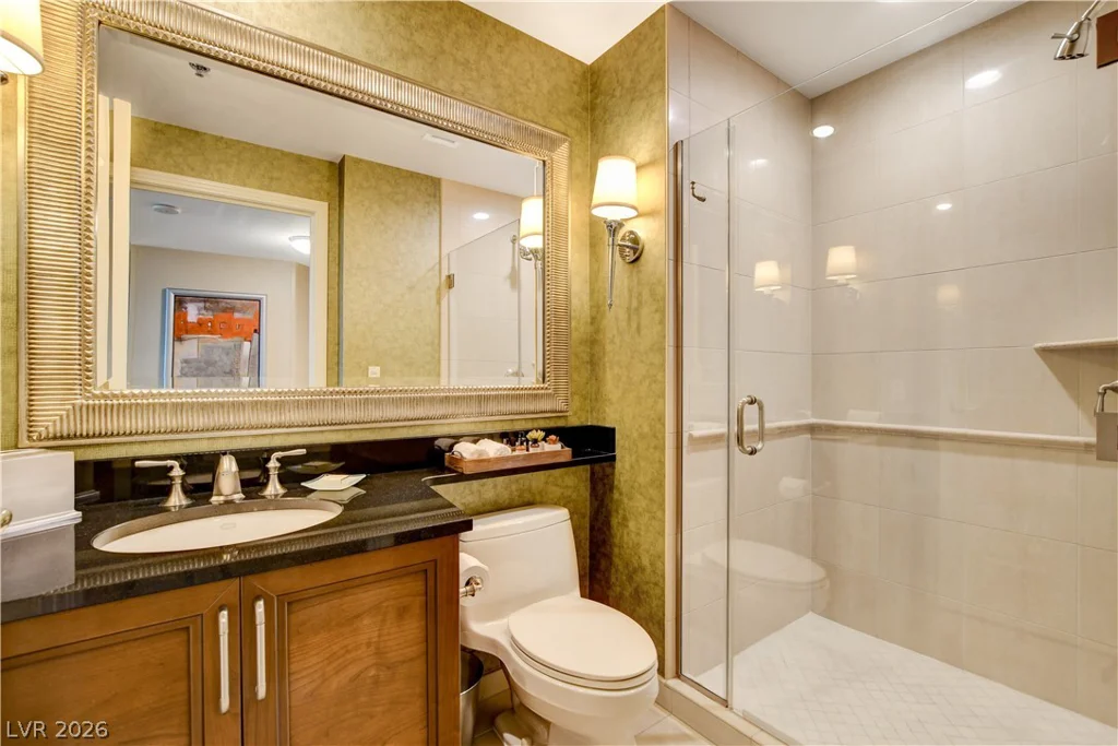 125 Harmon, Las Vegas, NV 89109