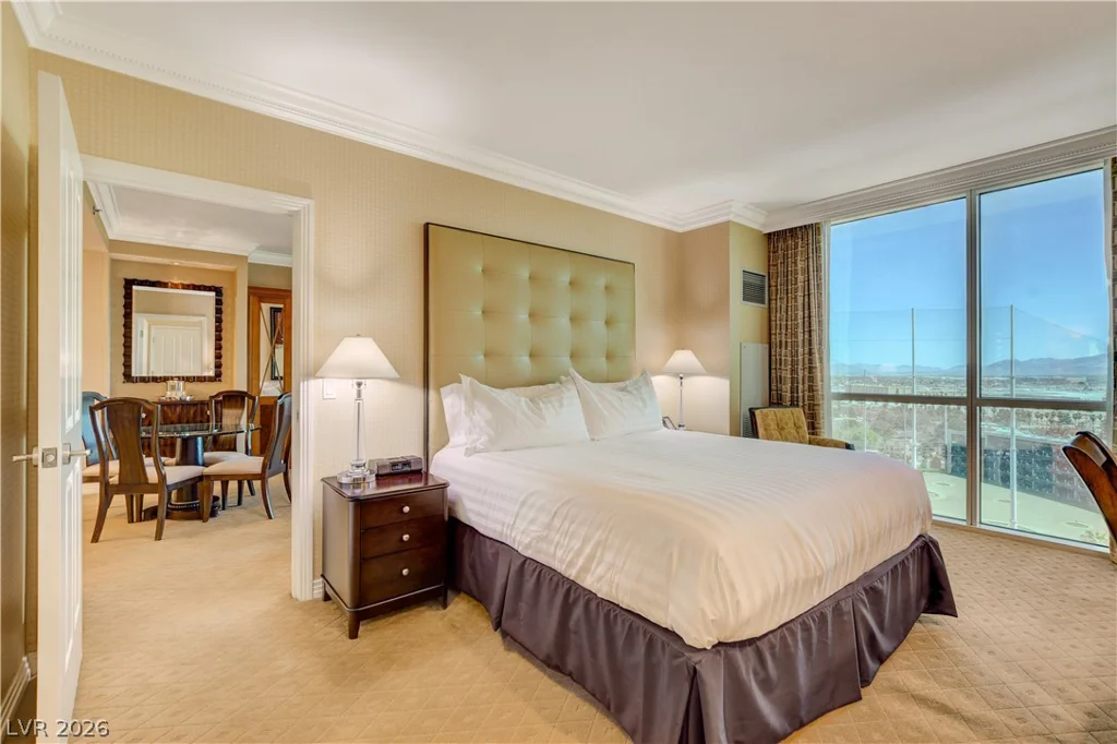 125 Harmon, Las Vegas, NV 89109