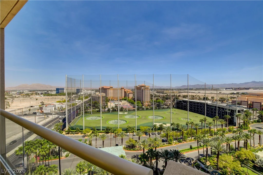 125 Harmon, Las Vegas, NV 89109