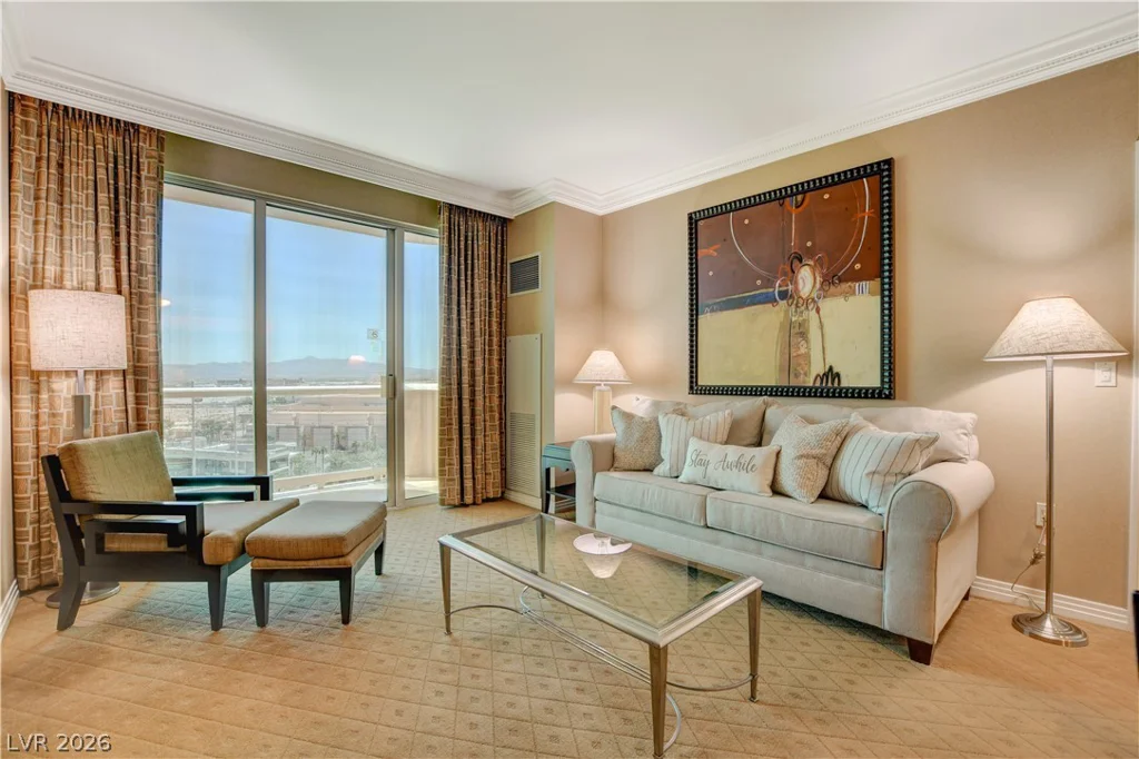 125 Harmon, Las Vegas, NV 89109