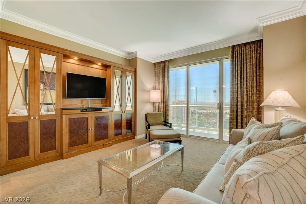 125 Harmon, Las Vegas, NV 89109