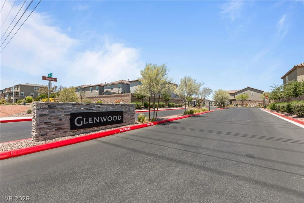 10167 Glowing Amber, Las Vegas, NV 89141