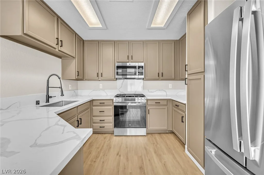 4201 Blarney, Las Vegas, NV 89110