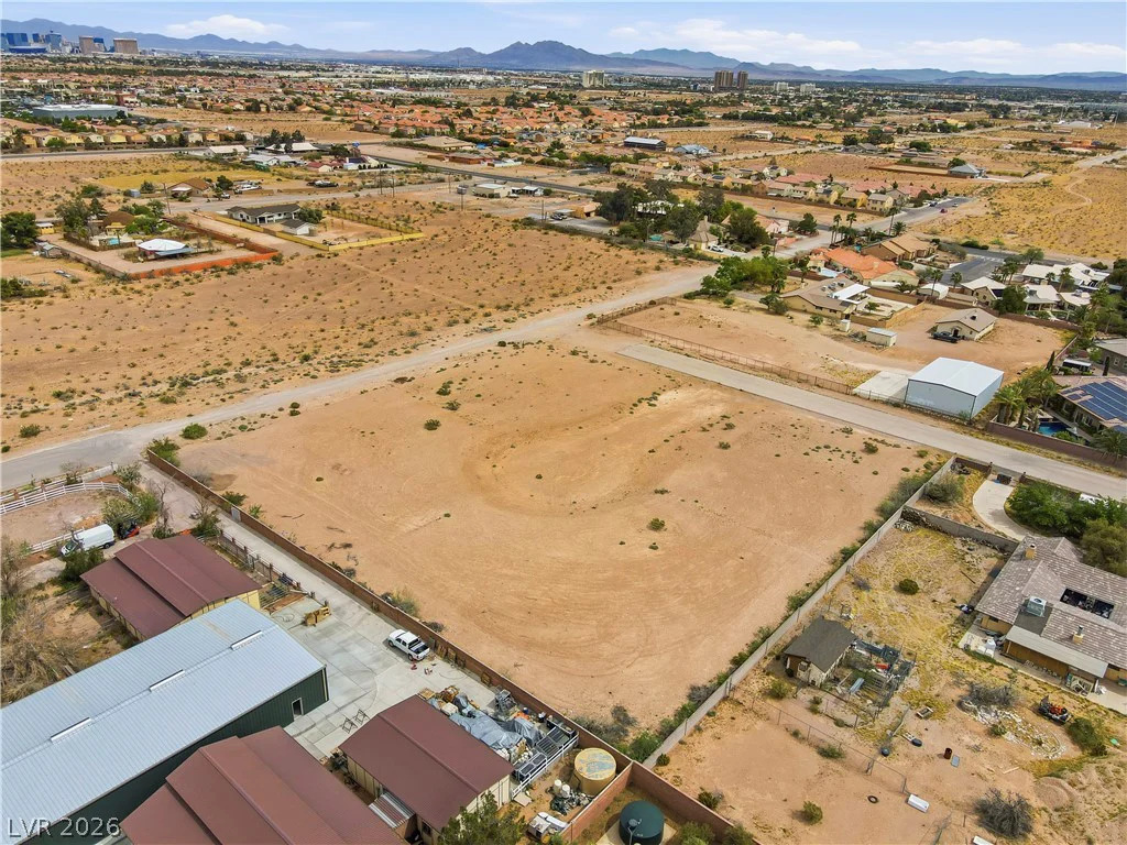 W Agate & Hauck, Las Vegas, NV 89139
