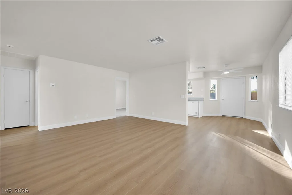546 Grimsby, Henderson, NV 89014
