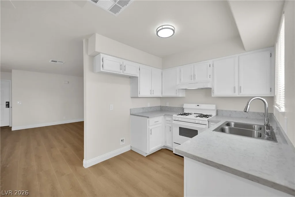 546 Grimsby, Henderson, NV 89014