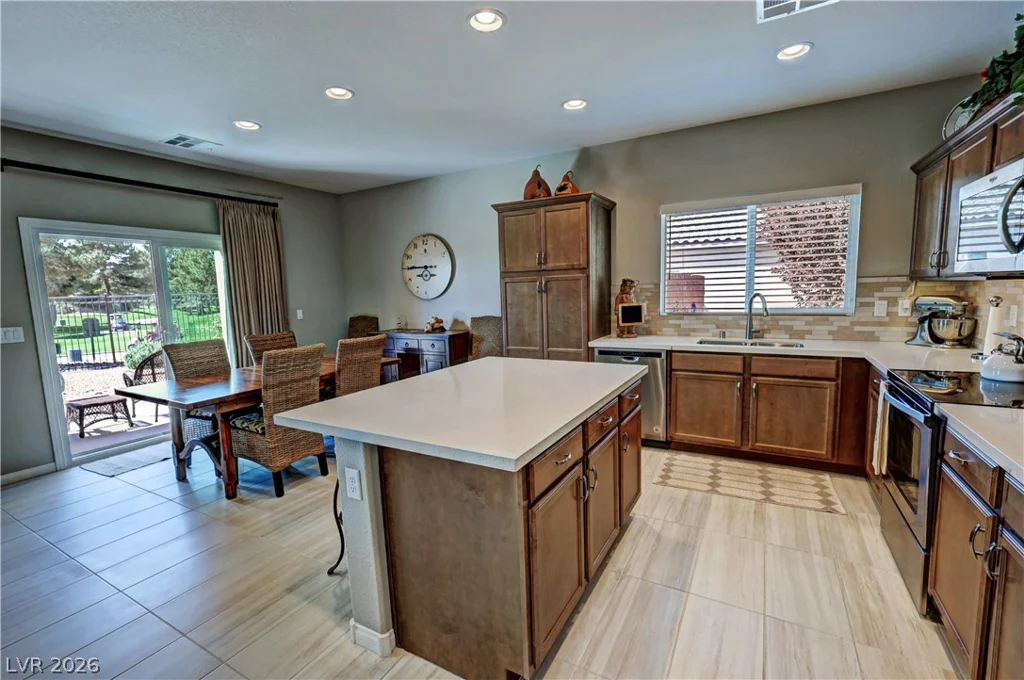5245 La Campana, Pahrump, NV 89061