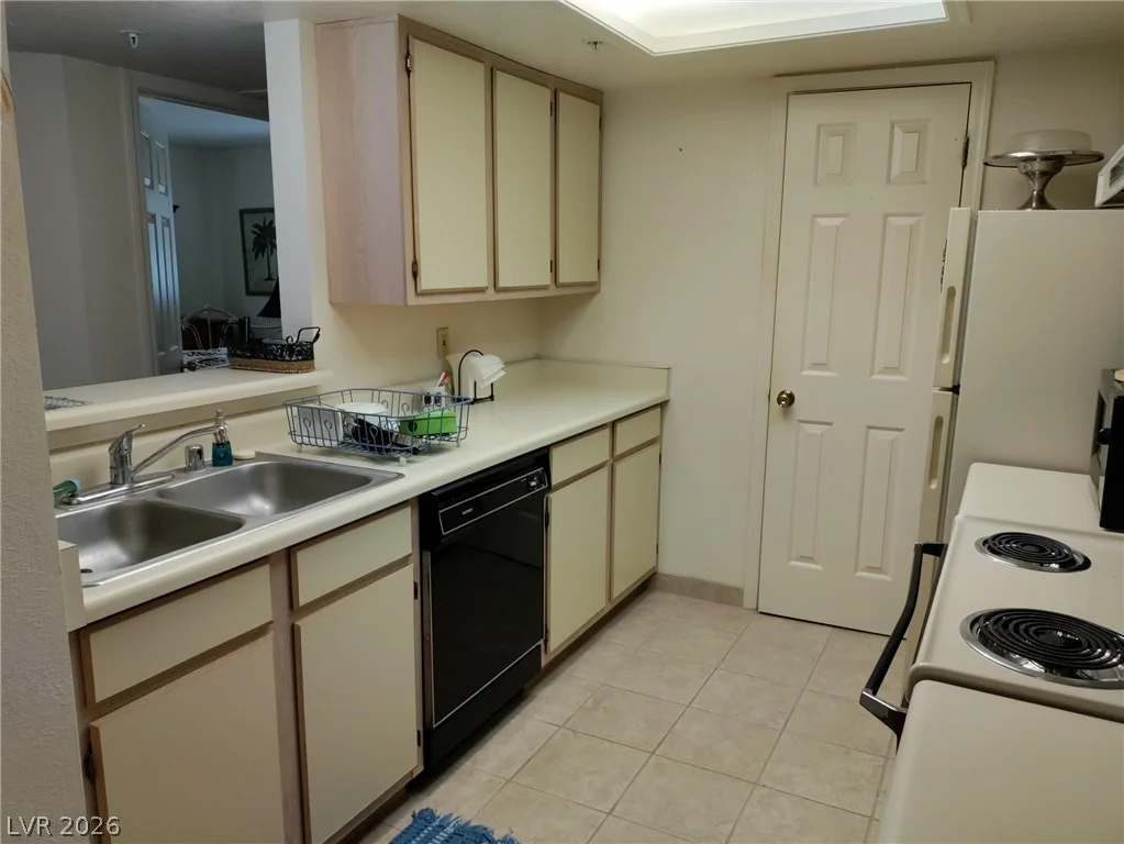 3550 Bay Sands, Laughlin, NV 89029