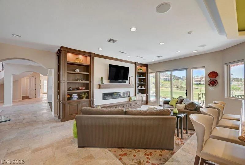 2 Camino Barcelona, Henderson, NV 89011