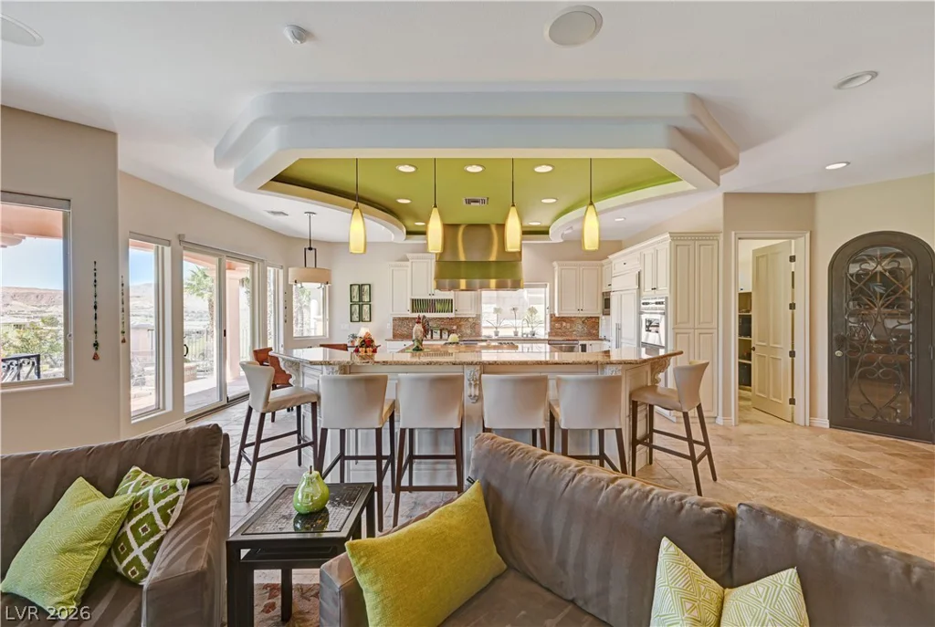 2 Camino Barcelona, Henderson, NV 89011