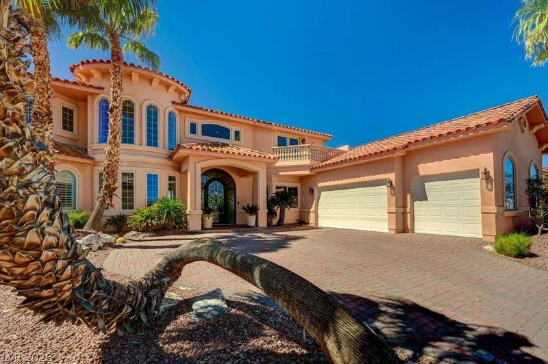 2 Camino Barcelona, Henderson, NV 89011