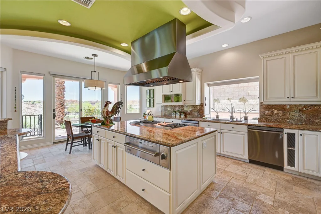 2 Camino Barcelona, Henderson, NV 89011