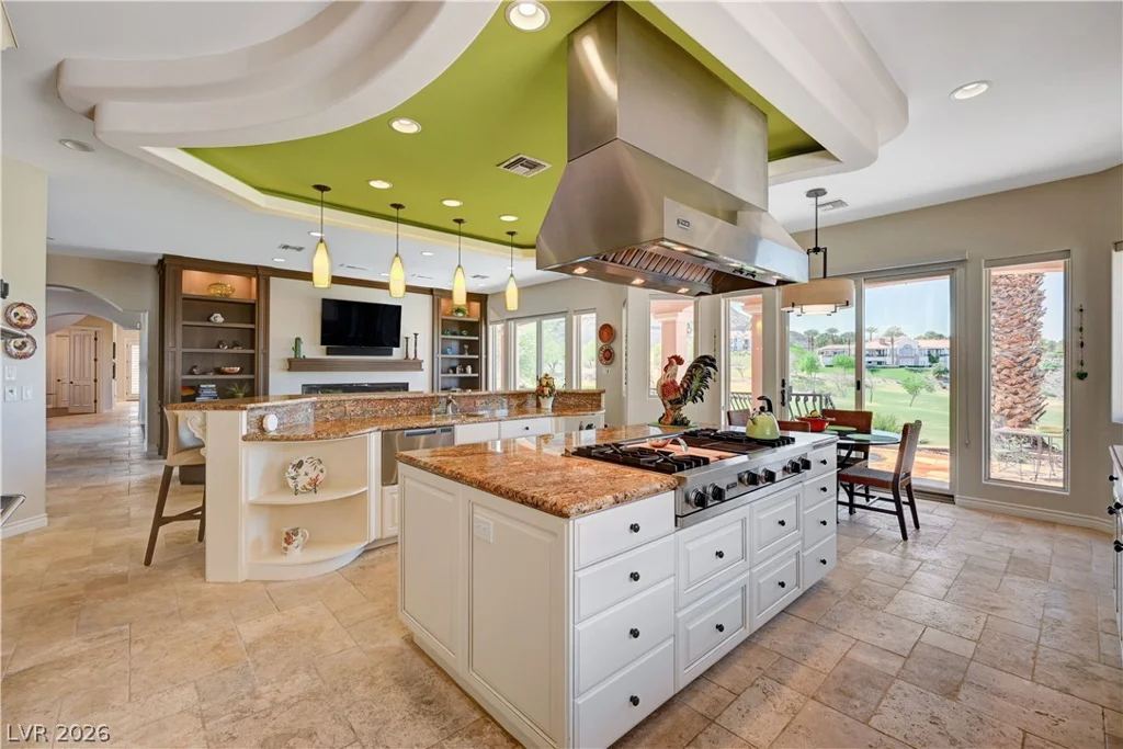 2 Camino Barcelona, Henderson, NV 89011