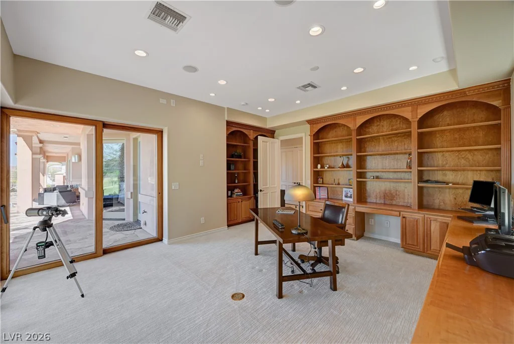 2 Camino Barcelona, Henderson, NV 89011