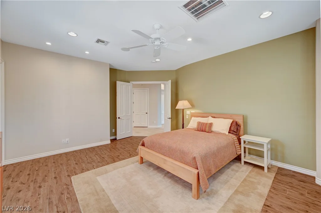2 Camino Barcelona, Henderson, NV 89011