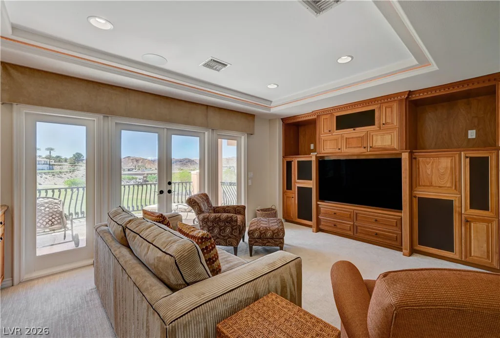 2 Camino Barcelona, Henderson, NV 89011