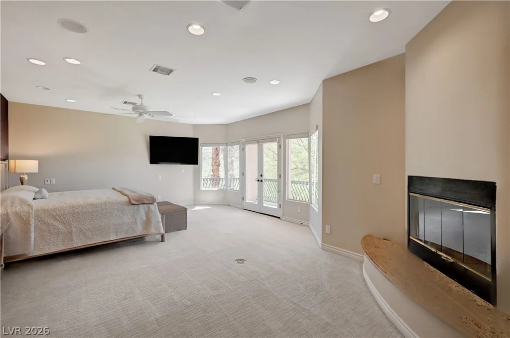 2 Camino Barcelona, Henderson, NV 89011