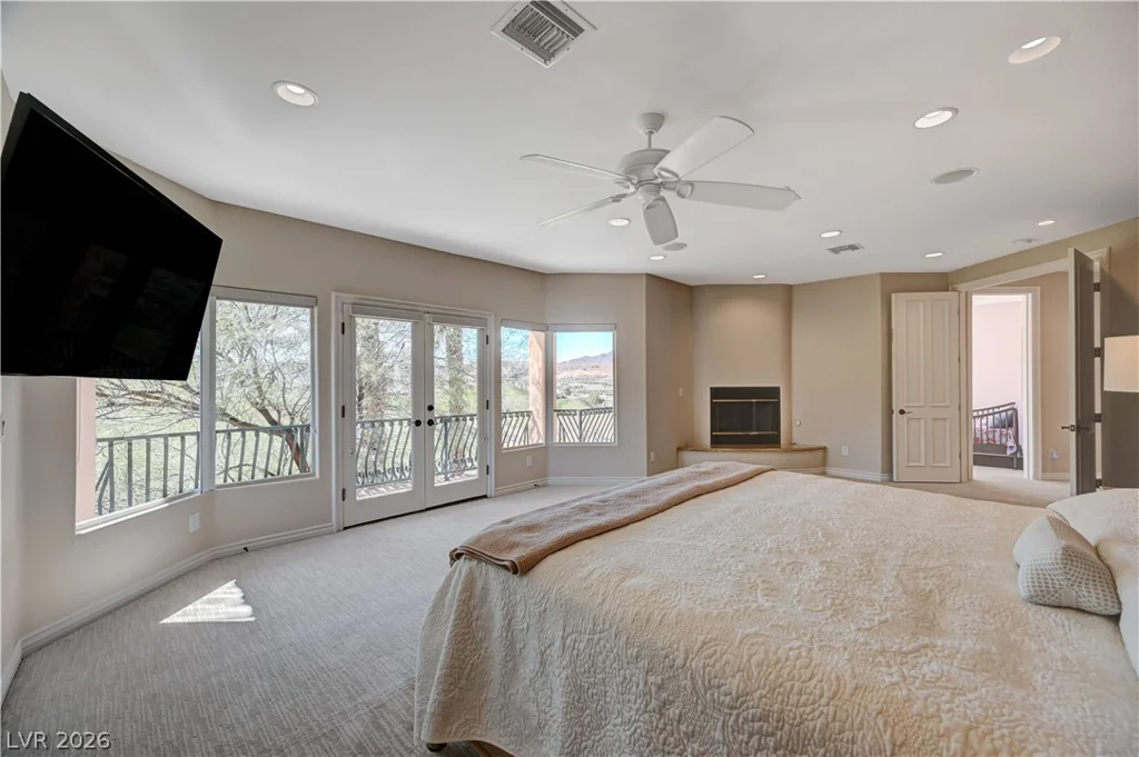 2 Camino Barcelona, Henderson, NV 89011
