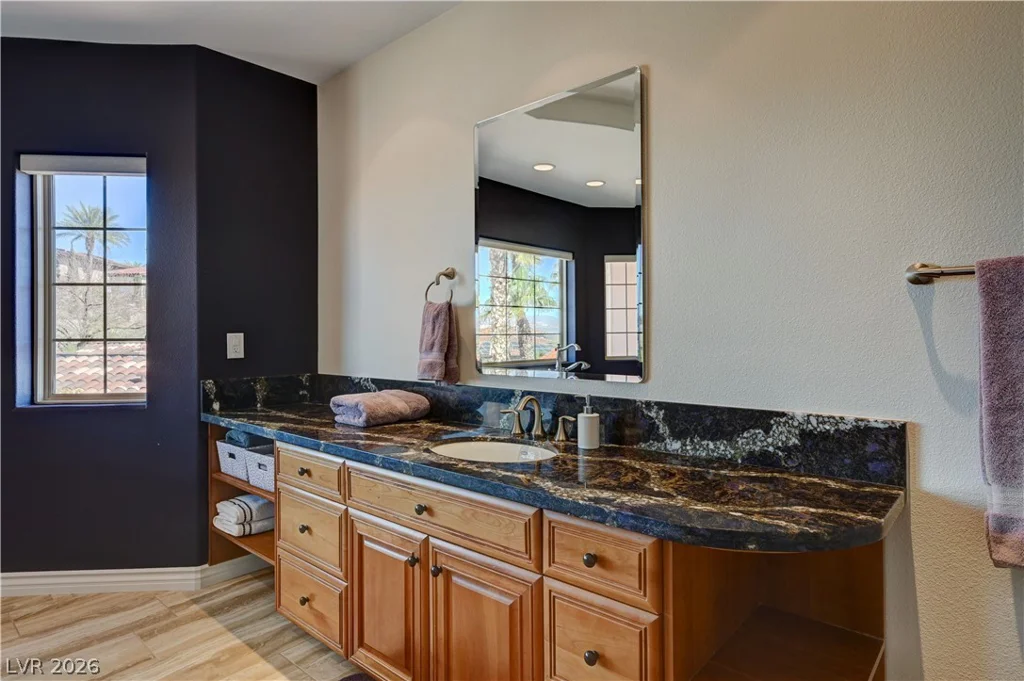 2 Camino Barcelona, Henderson, NV 89011
