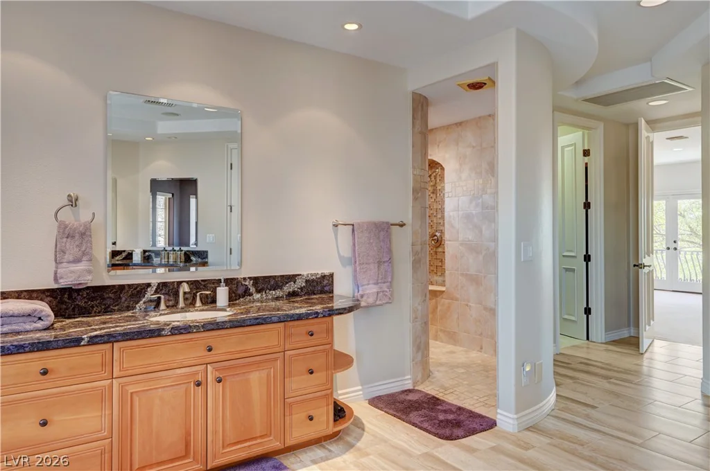 2 Camino Barcelona, Henderson, NV 89011