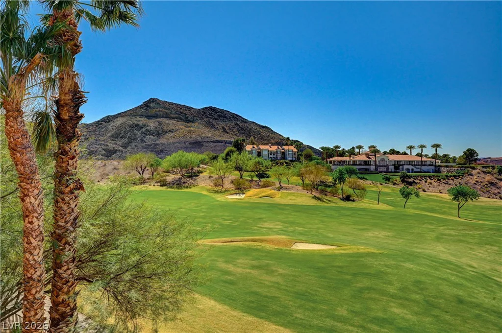 2 Camino Barcelona, Henderson, NV 89011
